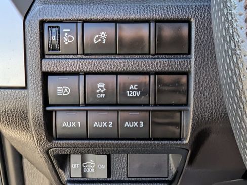 Used 2024 Toyota Tacoma TRD Sport w/ TRD Sport Upgrade Package AWD/4WD image 25