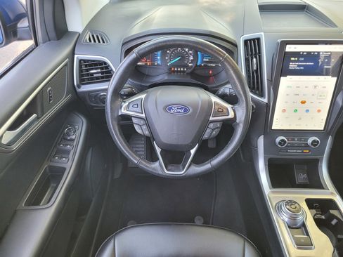 Certified 2023 Ford Edge SEL image 11