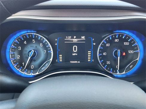 Certified 2018 Chrysler Pacifica Touring Plus w/ Tire & Wheel Group image 13