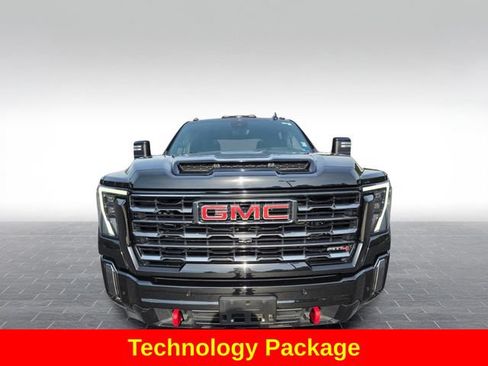 Used 2024 GMC Sierra 2500 AT4 w/ AT4 Premium Plus Package AWD/4WD image 2