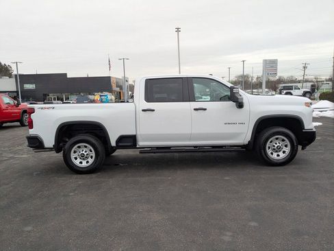 Used 2025 Chevrolet Silverado 2500 W/T w/ WT Convenience Package image 2