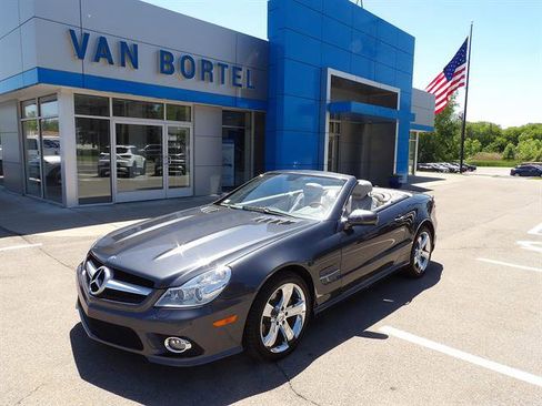 Used 2009 Mercedes-Benz SL 550 image 1