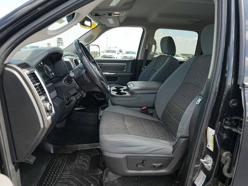 Used 2016 RAM 3500 Big Horn AWD/4WD image 13