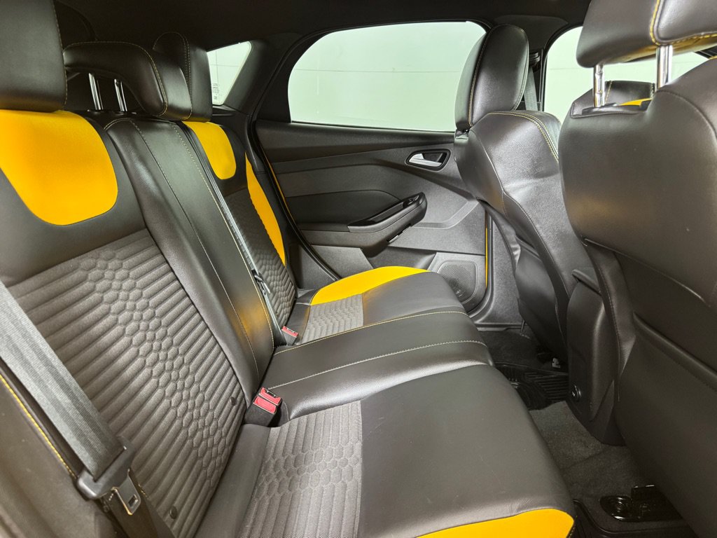 Used 2013 Ford Focus ST FWD image 25