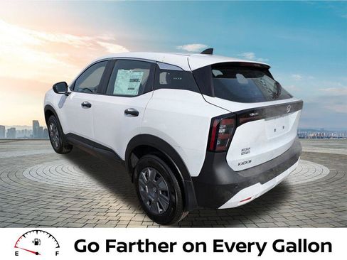 New 2026 Nissan Kicks S image 6
