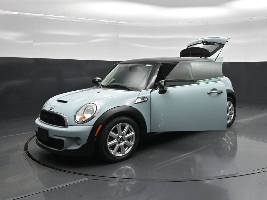 Used 2013 MINI Cooper S FWD image 27