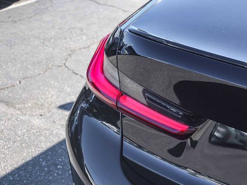 New 2026 BMW 330i Sedan w/ M Sport Package image 6