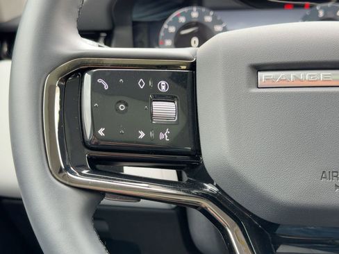 Used 2024 Land Rover Range Rover Evoque Dynamic SE image 16