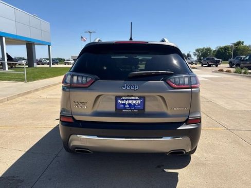 Used 2019 Jeep Cherokee Limited AWD/4WD image 5