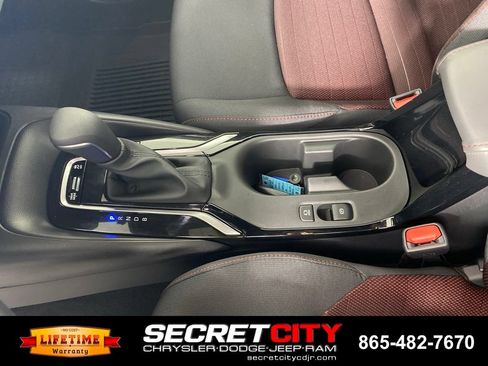 Used 2025 Toyota Corolla SE FWD image 23