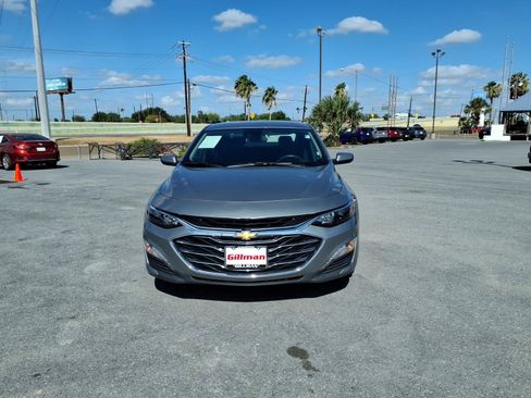 Used 2024 Chevrolet Malibu LT FWD image 3