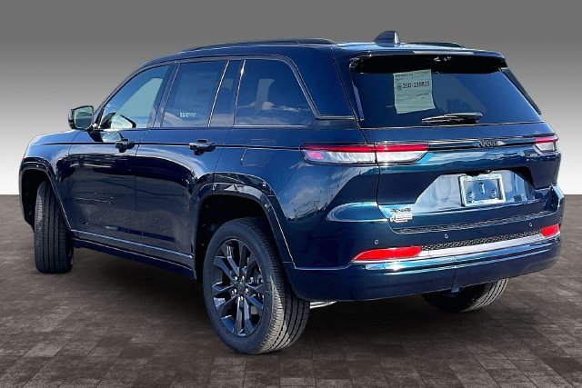 New 2026 Jeep Grand Cherokee Limited AWD/4WD image 3