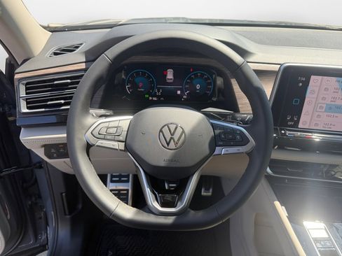 New 2026 Volkswagen Atlas SEL Premium R-Line AWD/4WD image 10