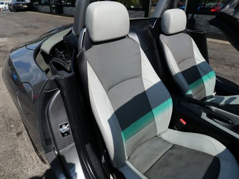 Used 2004 BMW Z4 2.5i image 33