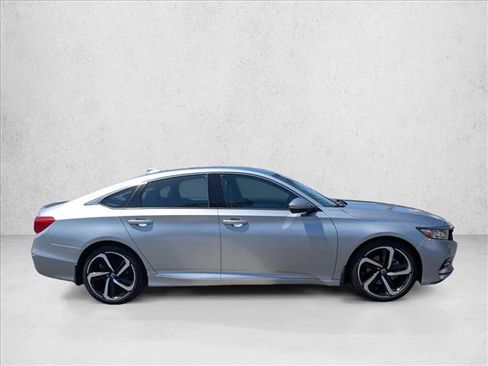 Used 2019 Honda Accord Sport image 4