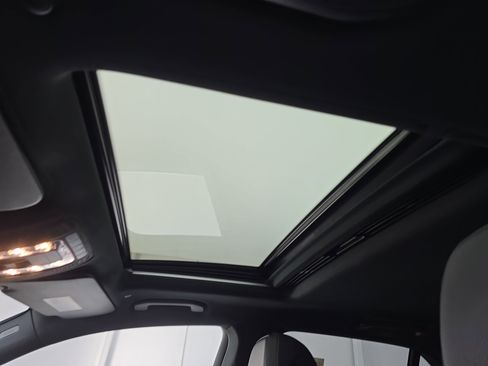 Used 2020 Mercedes-Benz GLE 350 GLE 350 w/ Premium Package image 29