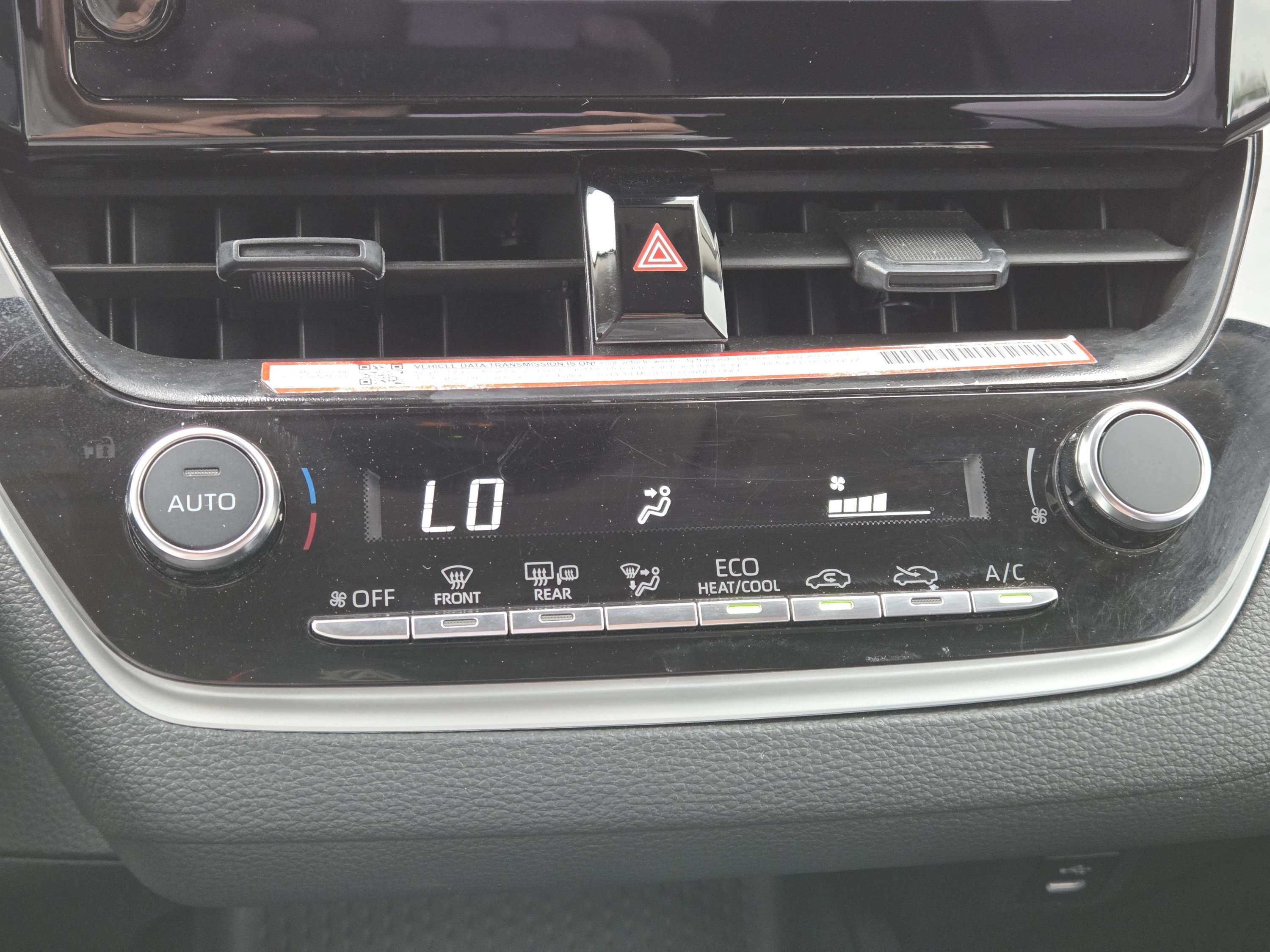 Used 2026 Toyota Corolla LE w/ Carpet Mat Package (TMS) FWD image 31