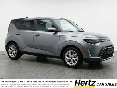 Used 2025 Kia Soul LX w/ LX Technology Package