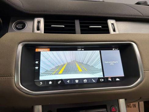 Used 2017 Land Rover Range Rover Evoque SE AWD/4WD image 34