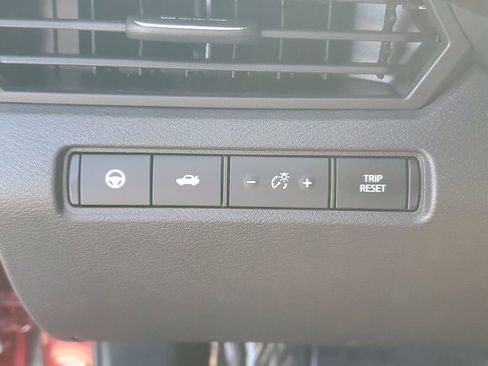 Used 2023 Nissan Altima 2.0 SR image 30