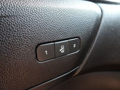 Used 2017 GMC Acadia Limited SLT AWD/4WD image 24