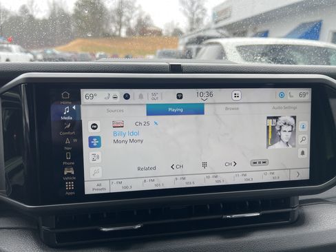 Used 2025 Jeep Gladiator Sport image 19