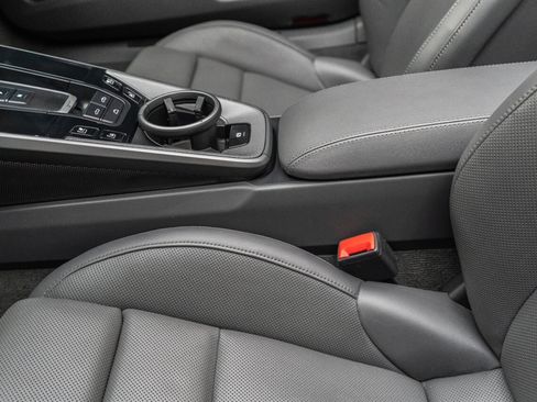 Used 2021 Porsche 911 Carrera 4S image 43