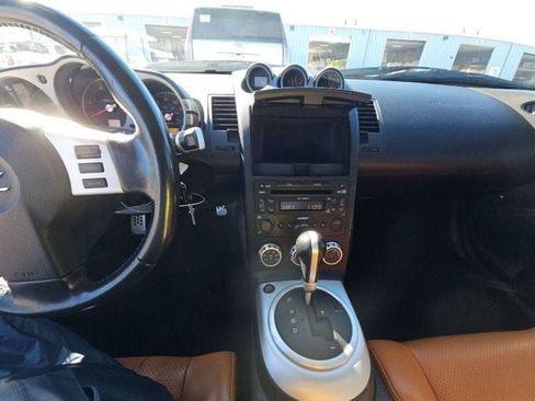 Used 2008 Nissan 350Z Touring w/ Aerodynamics Pkg image 11