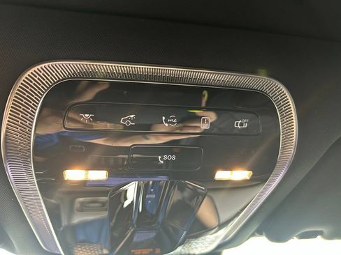 Used 2022 Mercedes-Benz S 580 4MATIC Sedan w/ Rear Seat Package image 54