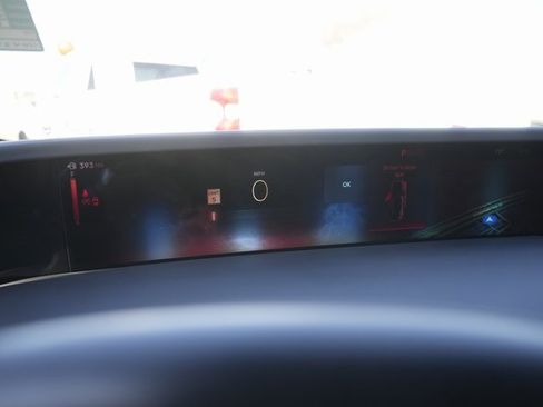 Used 2025 Lincoln Nautilus Reserve image 25