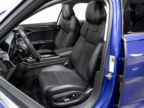 Used 2023 Audi S8 image 6