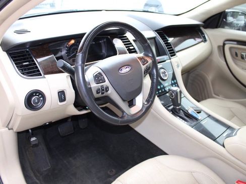 Used 2013 Ford Taurus Limited FWD image 13