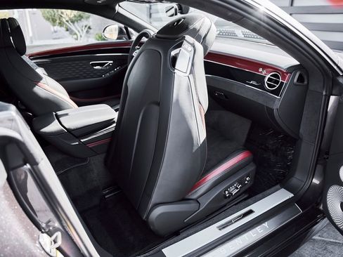 Used 2025 Bentley Continental GT Speed AWD/4WD image 39