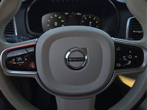 Used 2020 Volvo XC90 T5 Momentum image 20