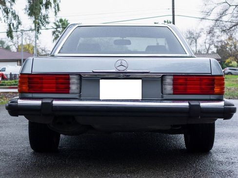 Used 1987 Mercedes-Benz 560 SL image 7