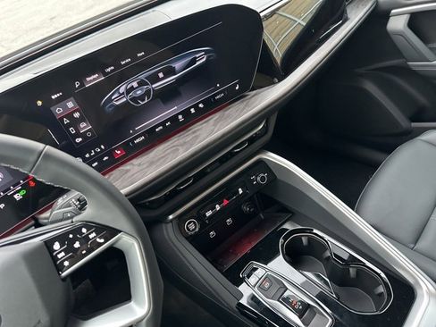 New 2025 Audi Q5 Premium image 32