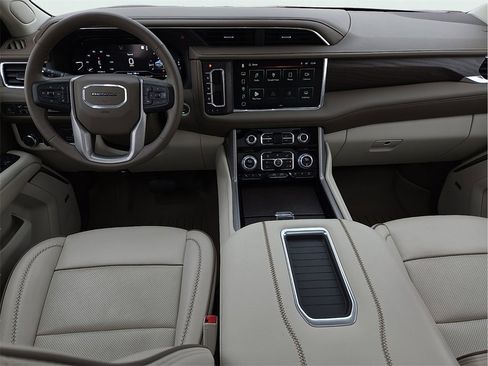 Used 2023 GMC Yukon Denali w/ Max Trailering Package image 11