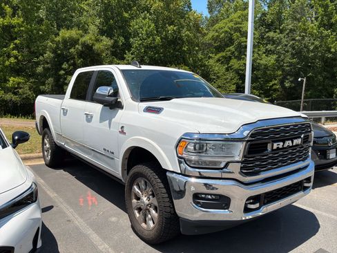 Used 2020 RAM 2500 Limited AWD/4WD image 3