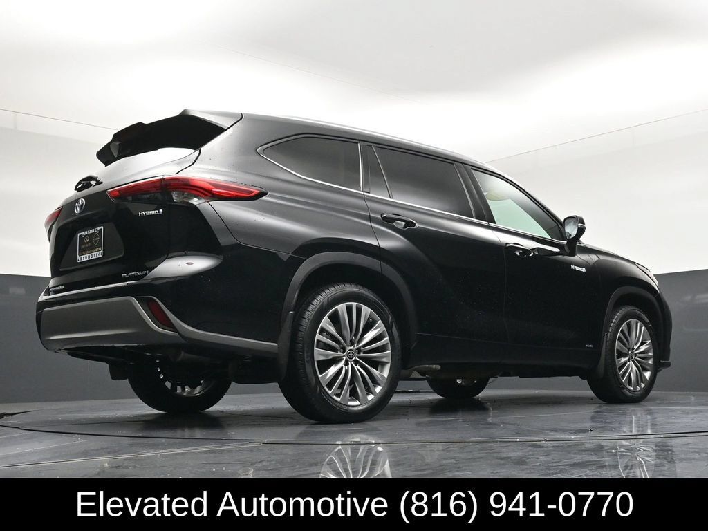 Used 2021 Toyota Highlander Platinum AWD/4WD image 26