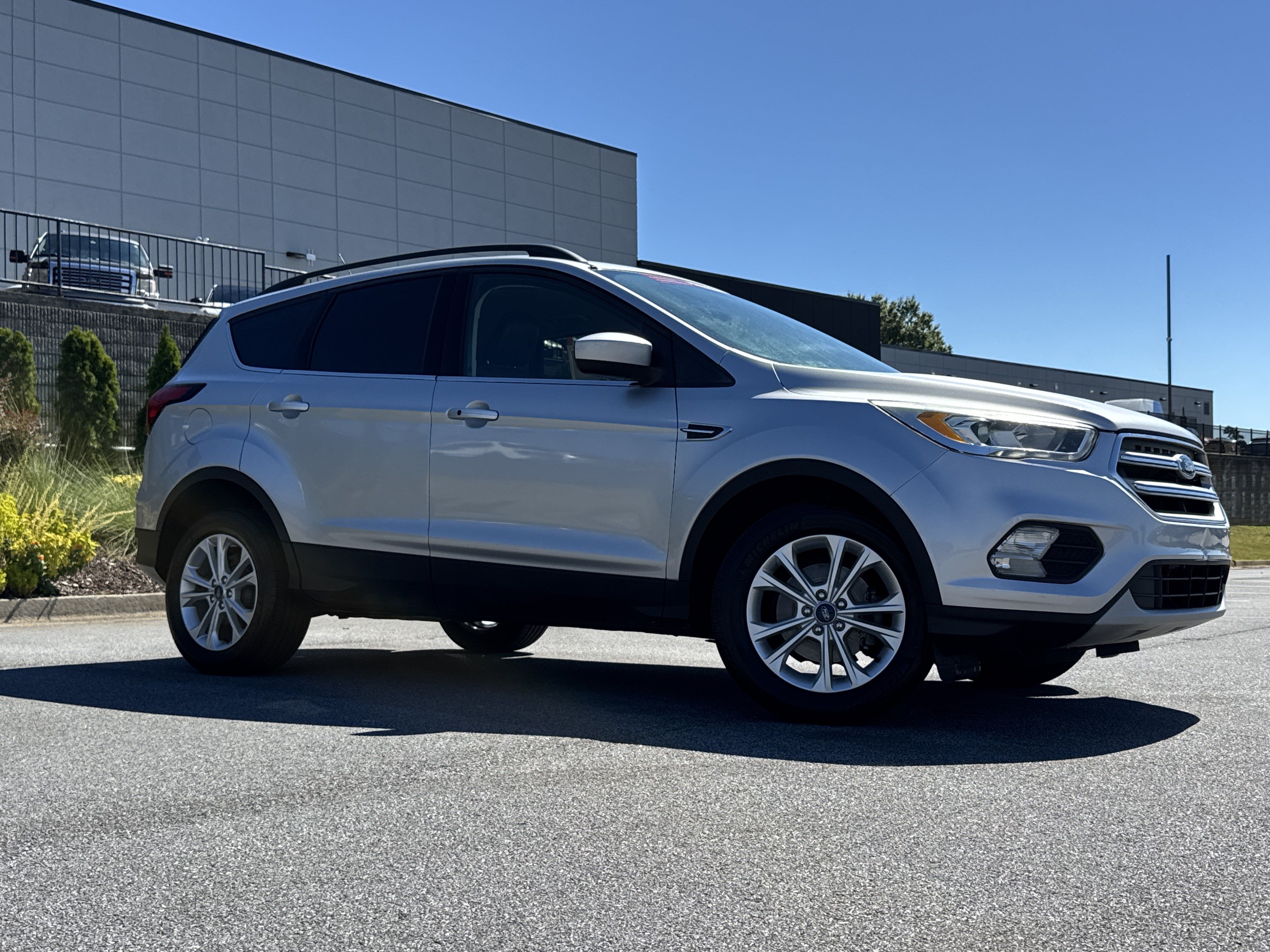 Used 2019 Ford Escape SEL FWD image 6