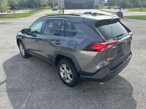 Used 2022 Toyota RAV4 XLE image 16