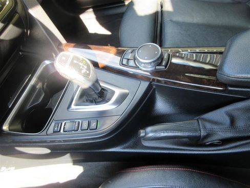 Used 2015 BMW 335i Gran Turismo xDrive image 19