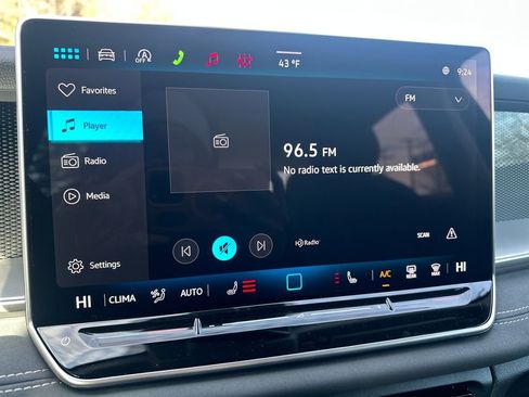 New 2026 Volkswagen Tiguan SE image 9