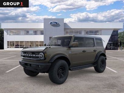 New 2026 Ford Bronco Outer Banks w/ Sasquatch Package