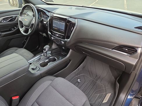 Used 2023 Chevrolet Traverse LT w/ LPO, Floor Liner Package image 18