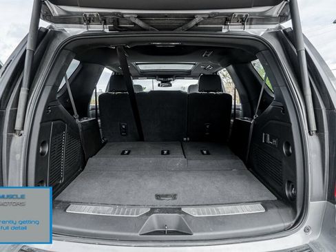 Used 2023 Chevrolet Tahoe Z71 w/ Luxury Package AWD/4WD image 33