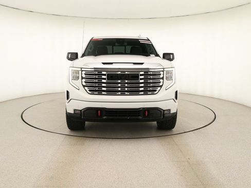 Used 2022 GMC Sierra 1500 Denali AWD/4WD image 11
