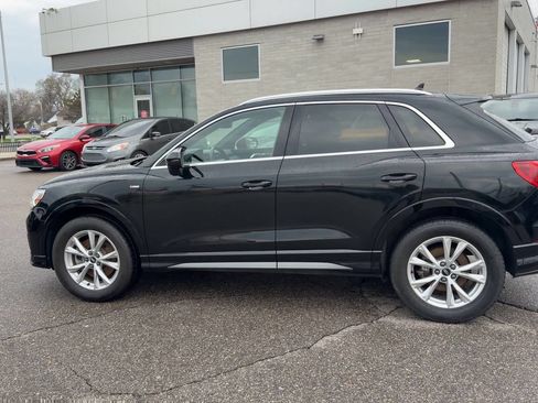 Used 2021 Audi Q3 2.0T Premium Plus w/ Premium Plus Package AWD/4WD image 7