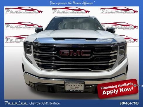 Used 2023 GMC Sierra 1500 SLT AWD/4WD image 9