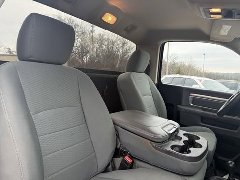 Used 2015 RAM 2500 Tradesman w/ Chrome Appearance Group image 24